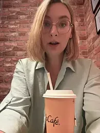 The_Snowwhitee stripchat stream image