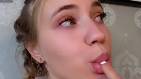 AnneFoxy stripchat stream image