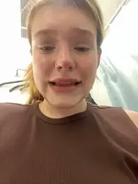 Honey___Hot stripchat stream image