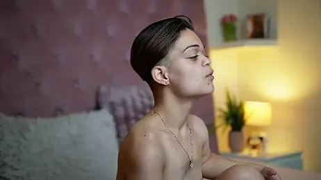 MaiaMini stripchat stream image