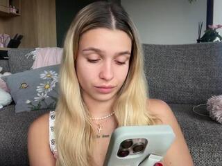 Maci Reynolds flirt4free stream image