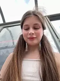 mmelicious stripchat stream image