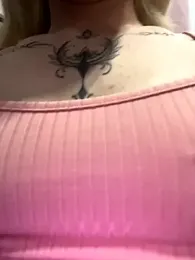 babydolll stripchat stream image