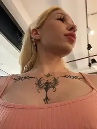 babydolll stripchat stream image