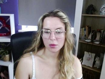 Soft-Zoey bongacams stream image