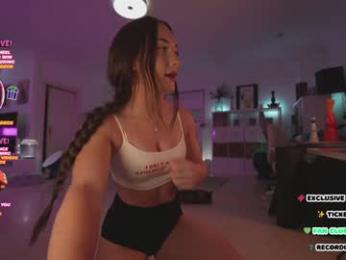 hannahjames710 chaturbate stream image