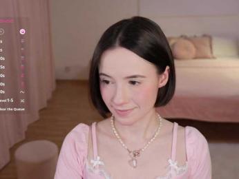 MissEssie bongacams stream image