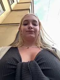 Milkyy_wway stripchat stream image