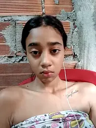 Zoe_Sweett18 stripchat stream image