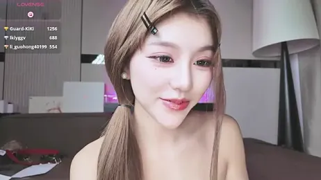 Kiki--2025 stripchat stream image