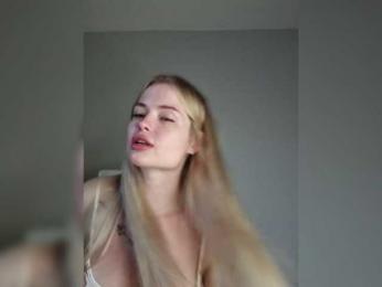 VladaMais bongacams stream image