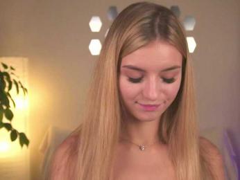 ilittleheart bongacams stream image