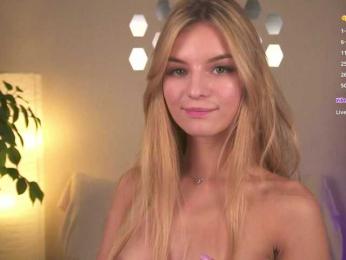 ilittleheart bongacams stream image