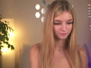 ilittleheart bongacams stream image