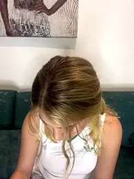 _Alice_1 stripchat stream image