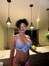 Brunettexio stripchat stream image