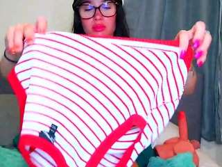 tighttinymilf camsoda stream image