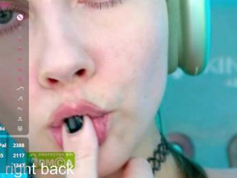 VikkiExtraCheese bongacams stream image