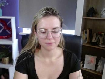 Soft-Zoey bongacams stream image