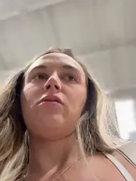 lunagirl13 stripchat stream image