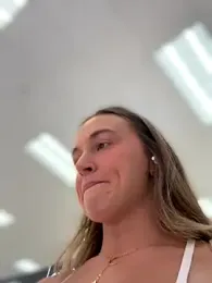 lunagirl13 stripchat stream image