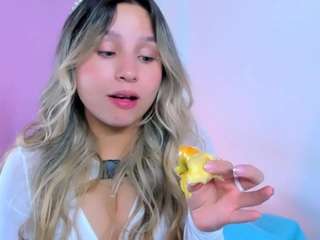 vaiolet-rose camsoda stream image