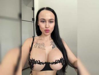 bmw_m8 bongacams stream image