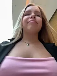 Liza_risky stripchat stream image