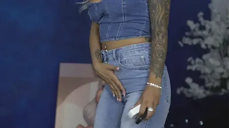 GoldenAmber stripchat stream image