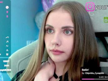 VikkiExtraCheese bongacams stream image
