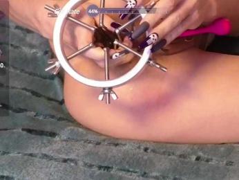 Youlalia bongacams stream image