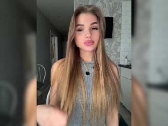 SweetyMia bongacams stream image