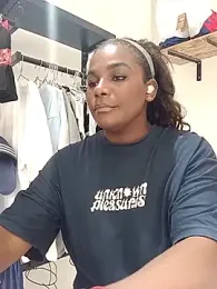 MAREIA_25 stripchat stream image