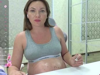 DIVORA bongacams stream image