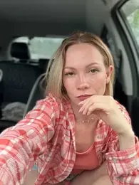 LavenderHot stripchat stream image