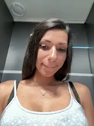 _MiaQueen_ stripchat stream image