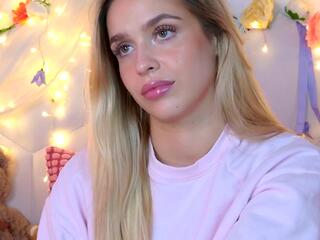 Maci Reynolds flirt4free stream image