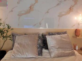 leathompson1 bongacams stream image