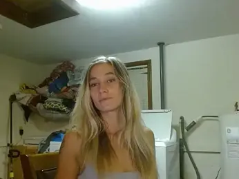 missymilf stripchat stream image