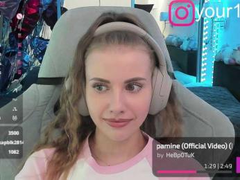 VikkiExtraCheese bongacams stream image