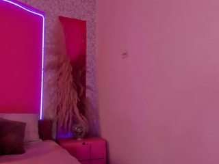 emyliesander camsoda stream image