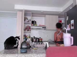 karlyee camsoda stream image