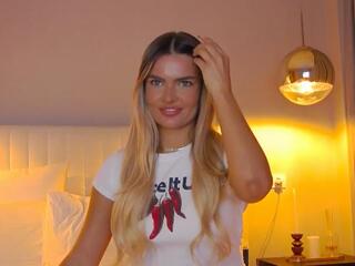 Anais A flirt4free stream image