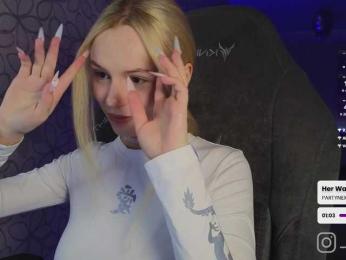 fymryn bongacams stream image