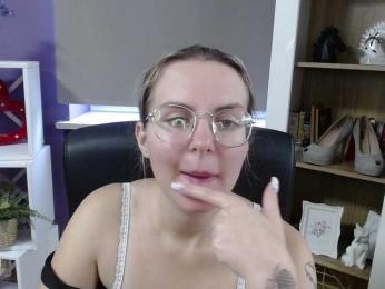 Soft-Zoey bongacams stream image