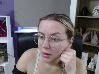 Soft-Zoey bongacams stream image