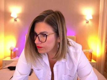 KiraRoxx bongacams stream image