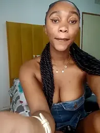 Hannah_107 stripchat stream image