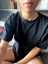 iamKylaBaby stripchat stream image