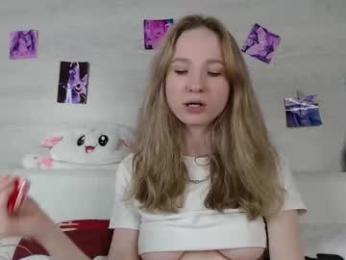 b4by_emilia chaturbate stream image